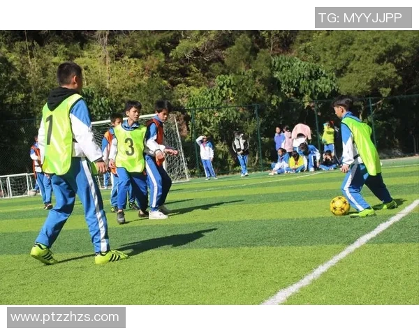 80后足球明星的青春回忆与告别之旅：那些年我们一起追逐的绿茵梦想