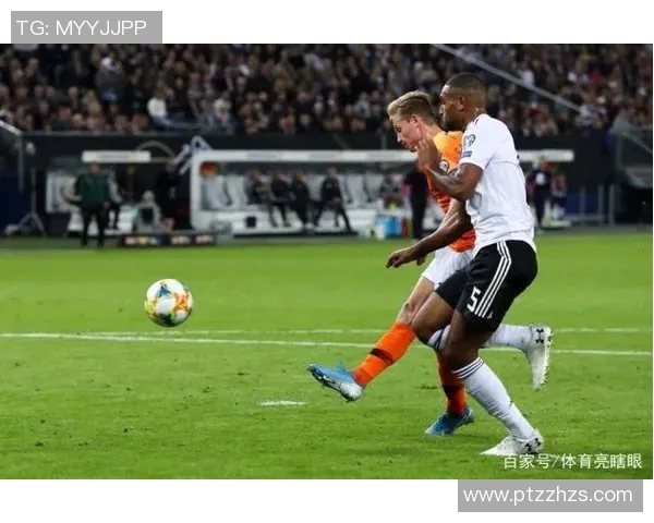 德国与巴西激战正酣勒夫表情引发球迷热议