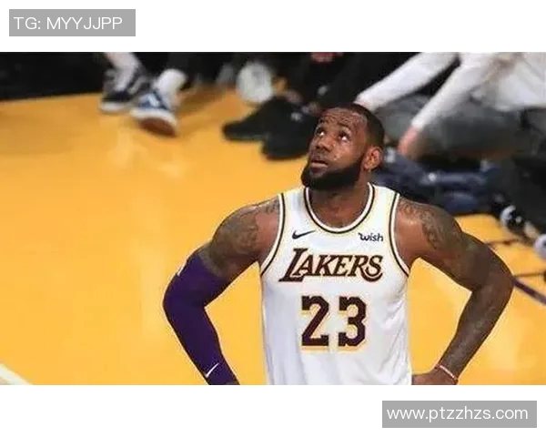 篮球明星大胡子背后的传奇故事与赛场风云的精彩瞬间